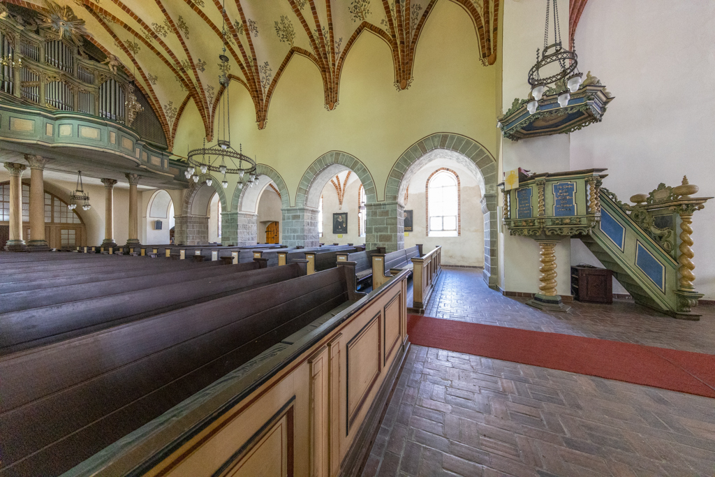 Bild 14 - Marienkirche Innenraum und Büßerzelle