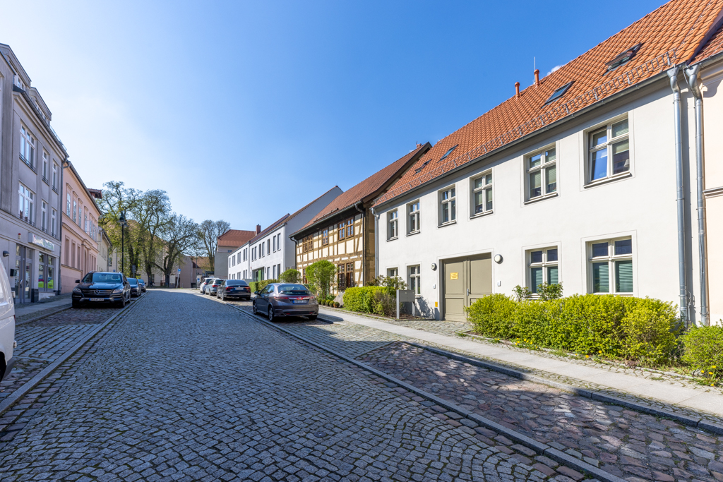 Bild 27 - Blick in die Klosterstraße